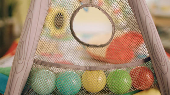 Winnie the Pooh Happy as Can Bee Activity Gym™ from Bright Starts™