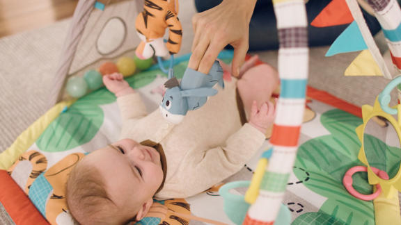 Winnie the Pooh Happy as Can Bee Activity Gym™ from Bright Starts™
