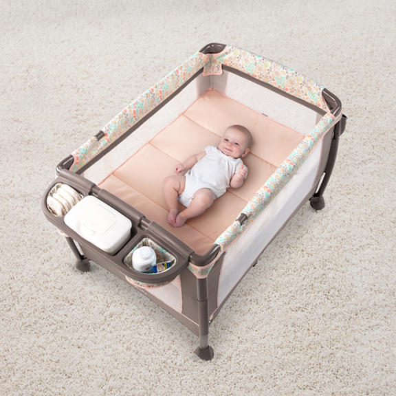 Soothe Me Softly Washable Playard - Piper™