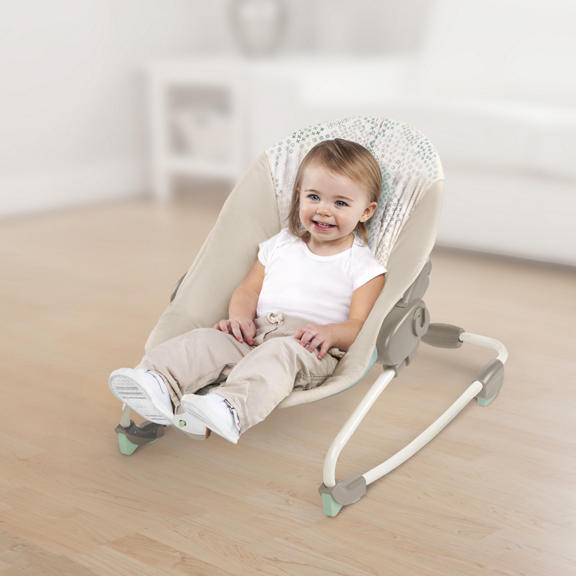 InJoy Infant Rocking Seat