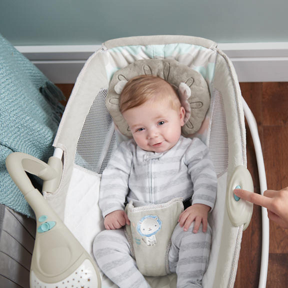 Moonlight Rocking Sleeper™ - Lullaby Lion™
