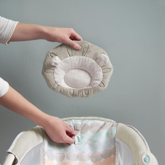 Moonlight Rocking Sleeper™ - Lullaby Lion™