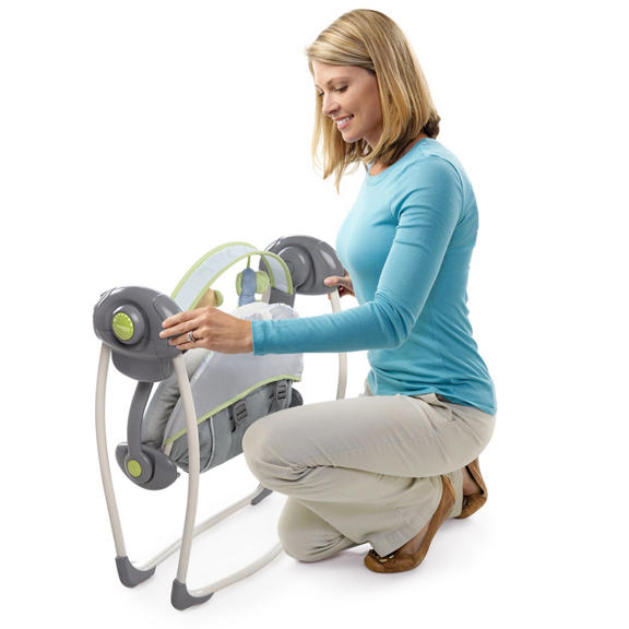 Soothe 'n Delight Portable Swing - Buzzy Bloom™