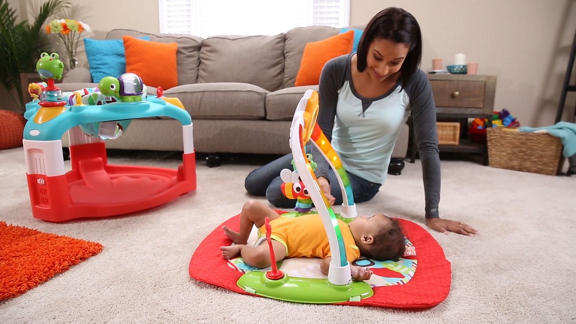 2-in-1 Silly Sunburst Activity Gym & Saucer™